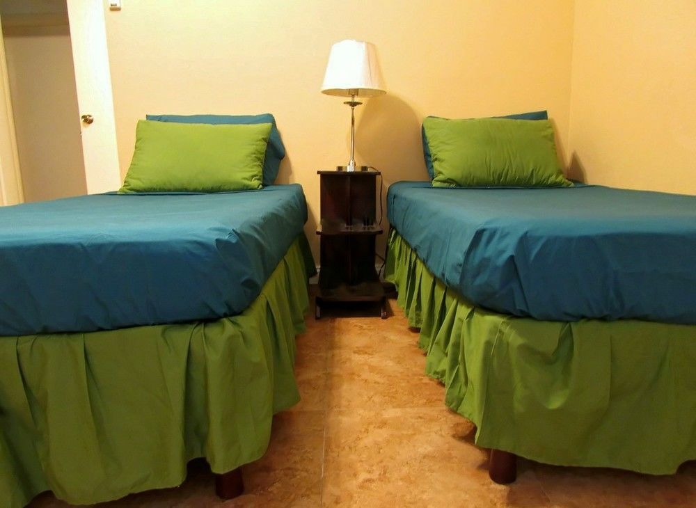 קינגסטון Centrally Located Guest Apartments מראה חיצוני תמונה