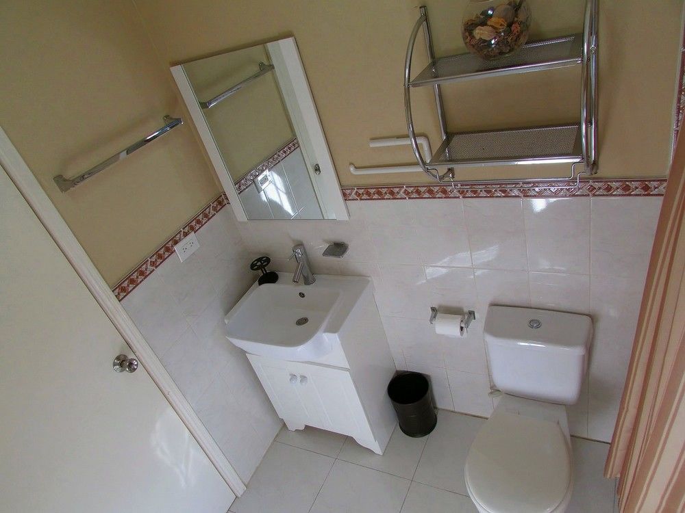 קינגסטון Centrally Located Guest Apartments מראה חיצוני תמונה