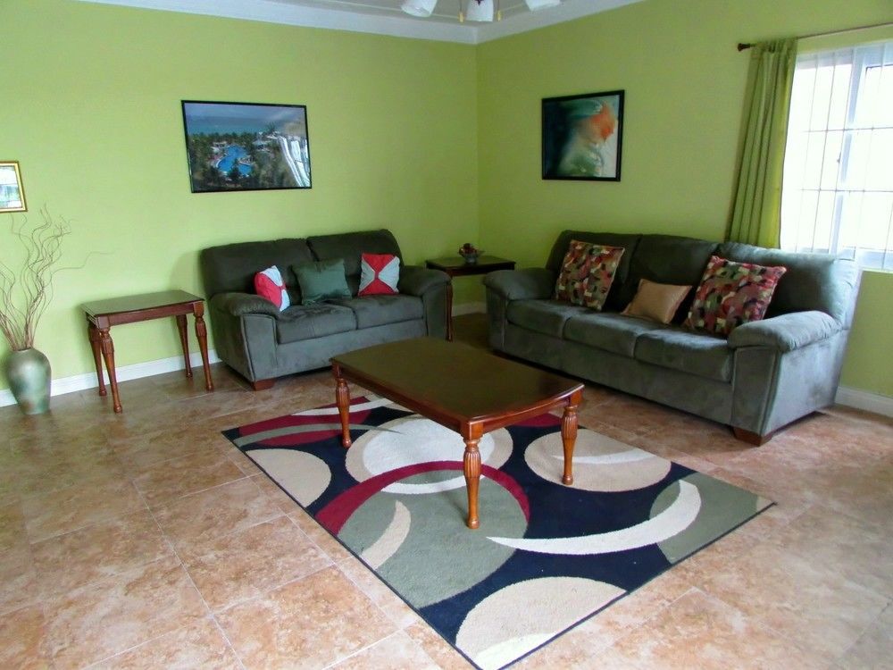 קינגסטון Centrally Located Guest Apartments מראה חיצוני תמונה
