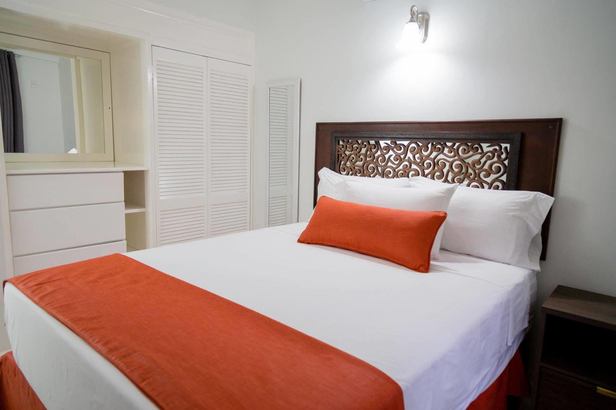קינגסטון Centrally Located Guest Apartments מראה חיצוני תמונה